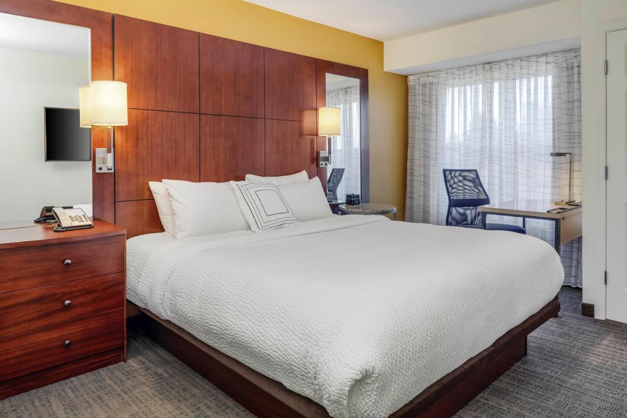 By Marriott 3* Portsmouth
